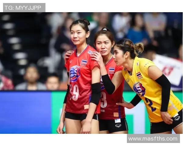 黄丽专访:从青涩球员到网球明星的成长之路回顾